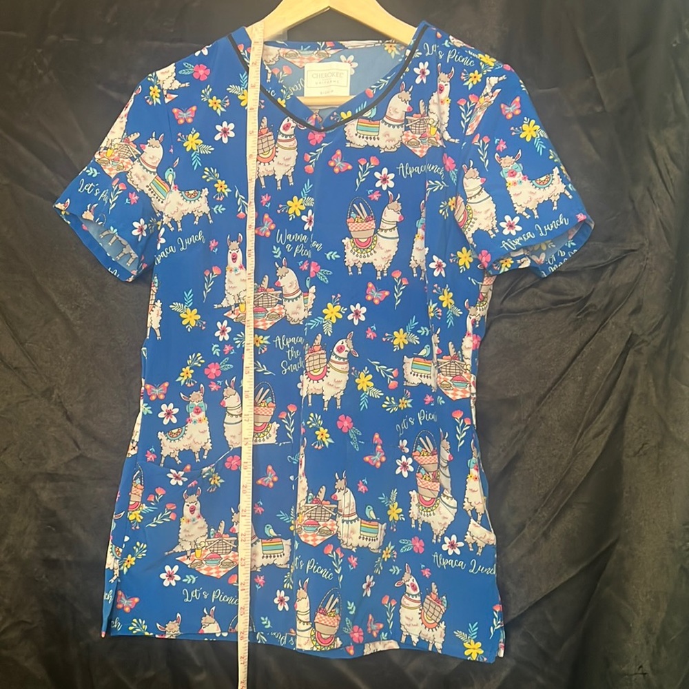 Alpaca Scrub Top